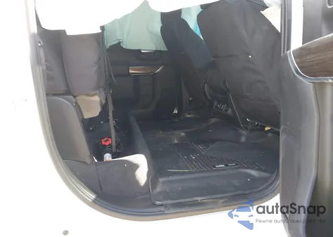 2019 Chevrolet Silverado 1500 Rst from USA, damaged, VIN 3GCUYEED6KG155945